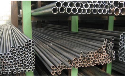 Round, square and rectangular steel tubes